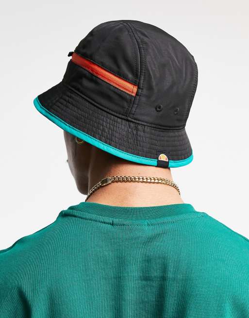 Bucket hat with store pocket