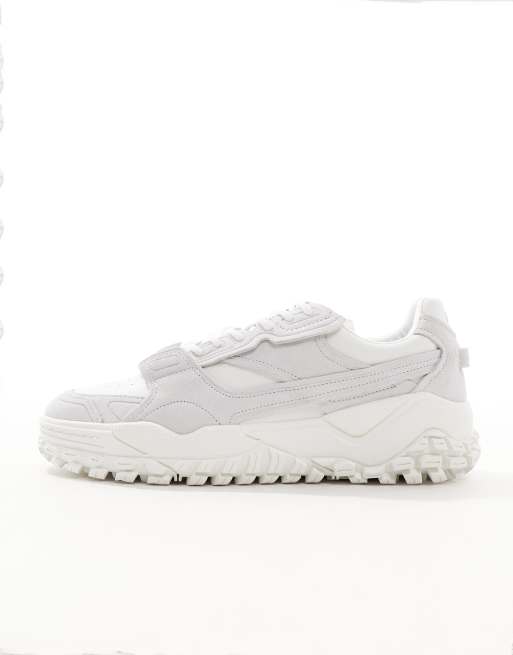 Ellesse LSR Luxe trainers in white, 2 of 5