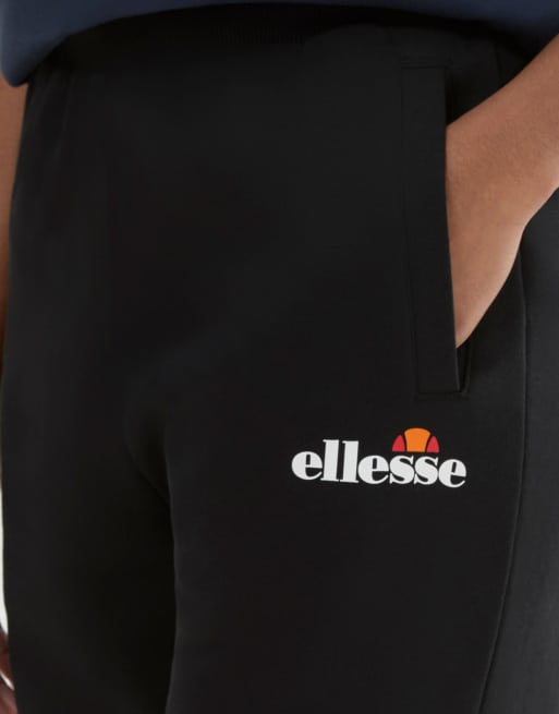 ellesse Mazara open hem jog pants in black, 3 of 4