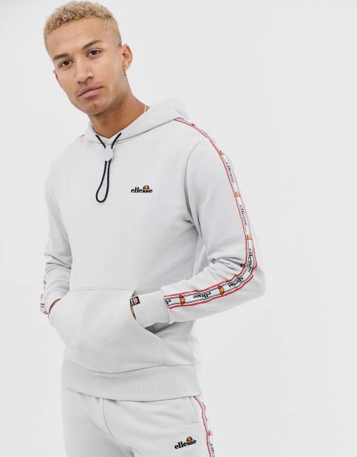 ellesse sweatsuit med taping og broderede logoer i lysegrå, 2 af 3