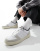 Thumbnail 1 van 5