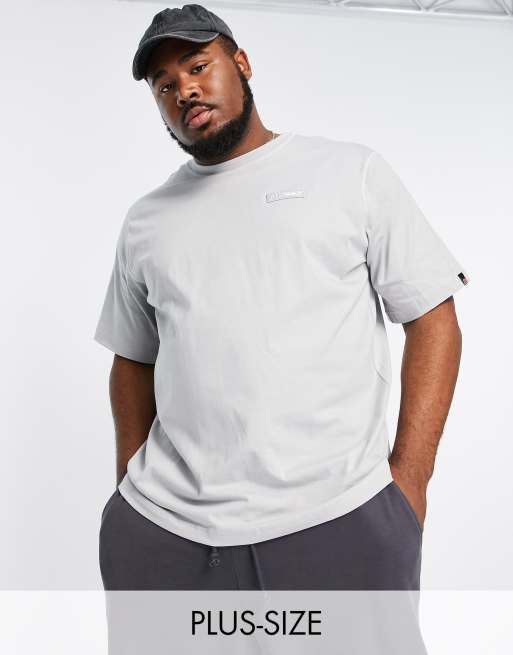 ellesse Plus – T-Shirt in Grau mit Kontrastnaht