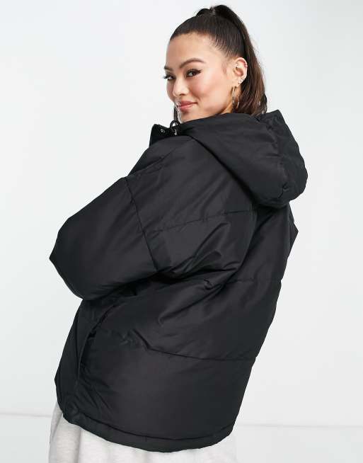 ellesse puffer jacket in black, 3 of 4