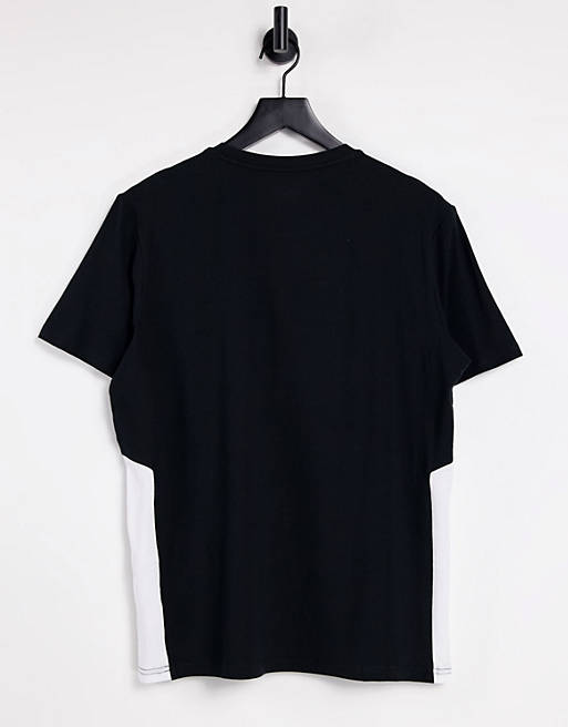 T-Shirts & Vests ellesse reflective chest logo t-shirt in black 