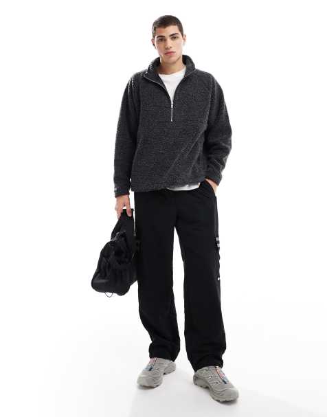 ellesse Santadi cargo pants in black - view 1