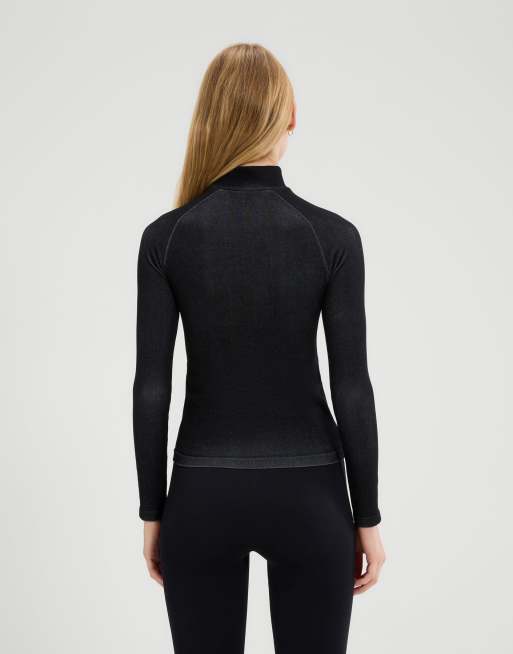ellesse Serlo long sleeve seamless base layer top in black, 4 of 4