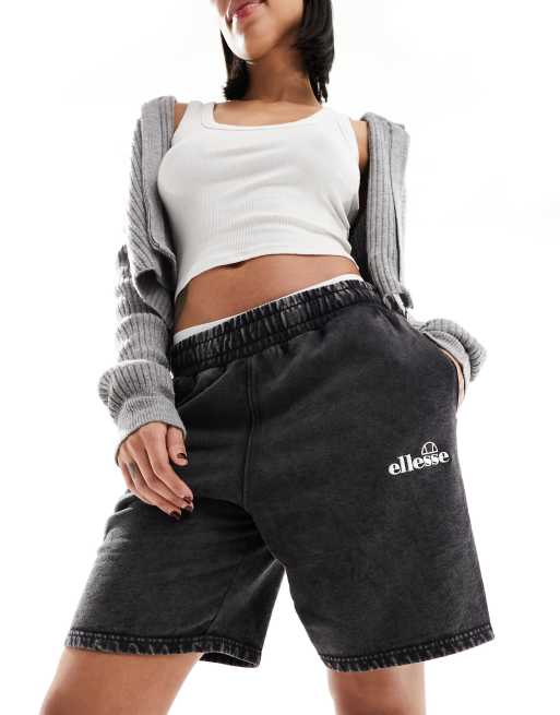 ellesse - Shabnam - Forvaskede og sorte shorts