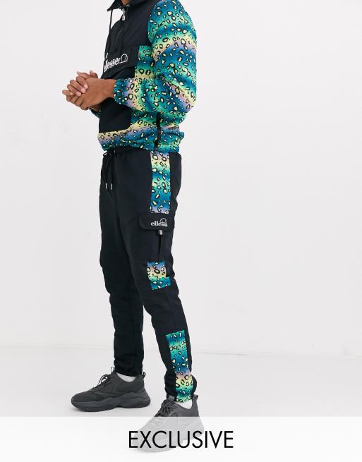ellesse – Czarny zestaw z tkaniny z nadrukiem zwierzęcym – wyłącznie w ofercie ASOS, 2 z 2