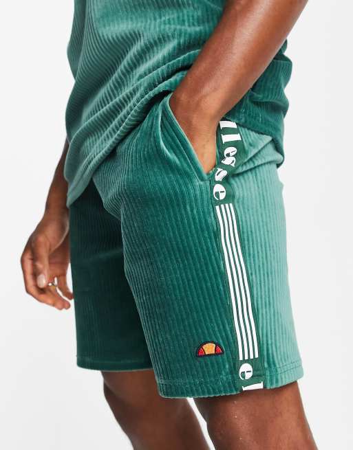 ellesse – Sztruksowe zielone szorty z lampasami