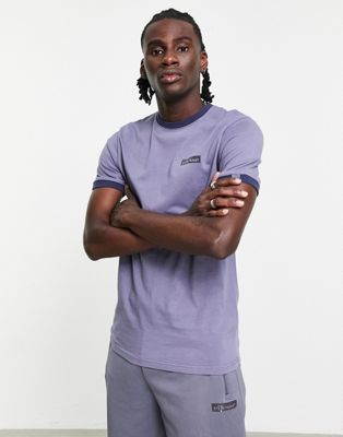 ellesse t-shirt with tonal branding in grey
