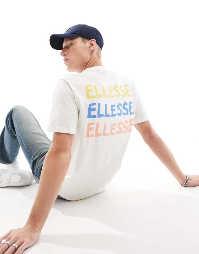 ellesse - tresto logo back print t-shirt in off white