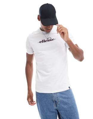 ellesse ellesse Umbirria central logo t-shirt in white