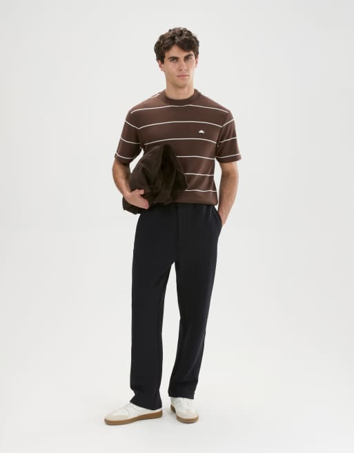 ellesse Verri tee in dark brown, 4 of 4