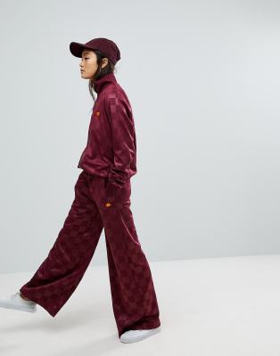 wide tracksuit bottoms