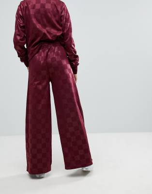 wide leg jogging bottoms