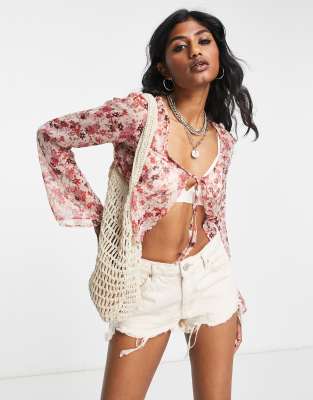 Emory Park crop tie front sheer top in vintage floral