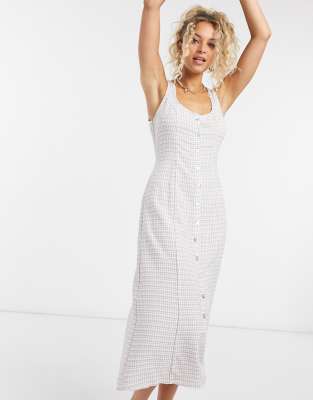 dresses with buttons down the front