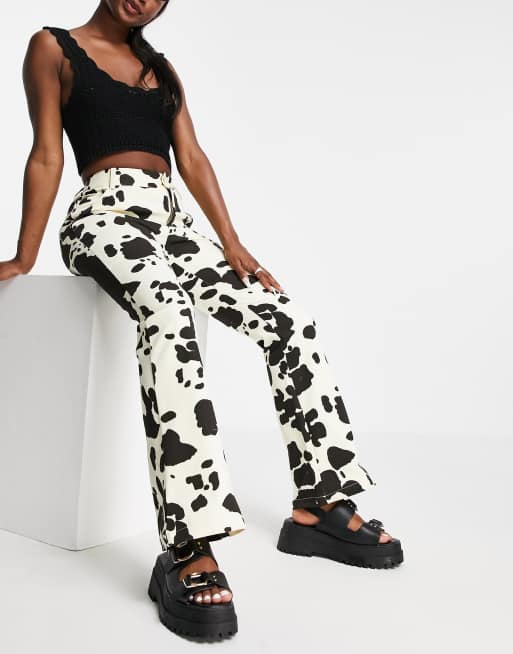 Emory Park ‑ Hose im 90er-Stil mit Kuhfleckenprint