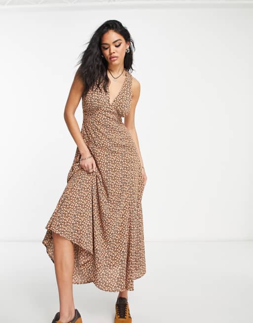 Emory Park - Vestito lungo in raso marrone con stampa floreale vintage e scollo profondo