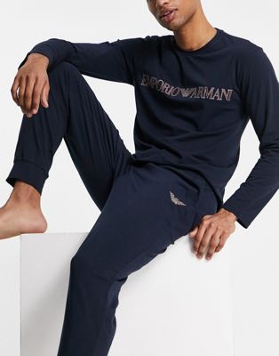 Emporio Armani – Bodywear – Pyjama in Marineblau mit großem Logo