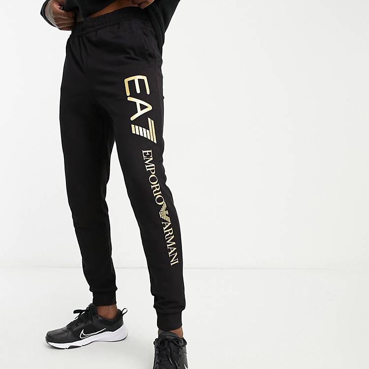 variabel Byttehandel gyldige Emporio Armani - EA7 - Sorte joggingbukser med logo i siden | ASOS