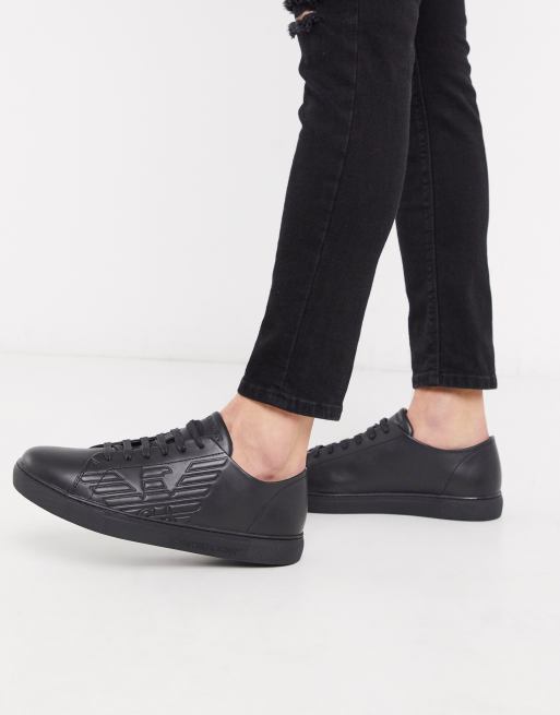 Armani - Sneakers met logo reliëf in zwart | ASOS