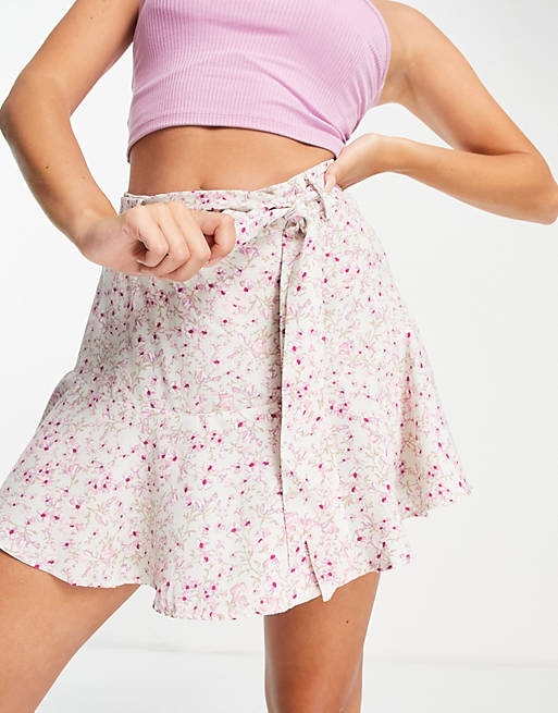 Skirts En Crème mini flippy skirt with tie waist in pink floral 
