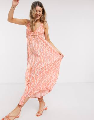 en creme maxi dress