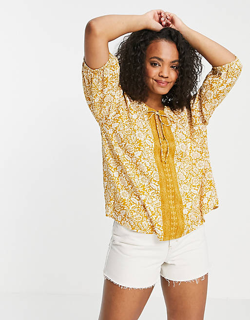 En Crème smock blouse in yellow paisley with neck detail co-ord