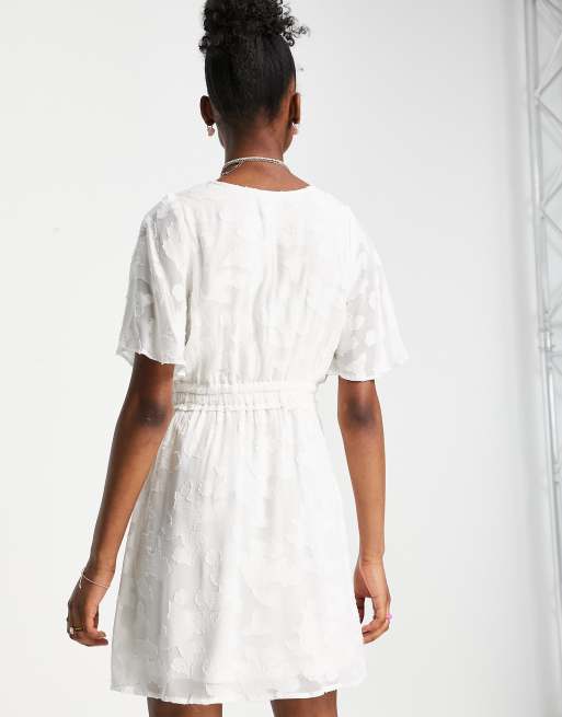 En Crème v neck mini dress in white lace with tie waist, 3 of 4