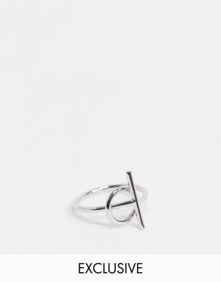 Esclusiva DesignB London - Anello argento con barra a T