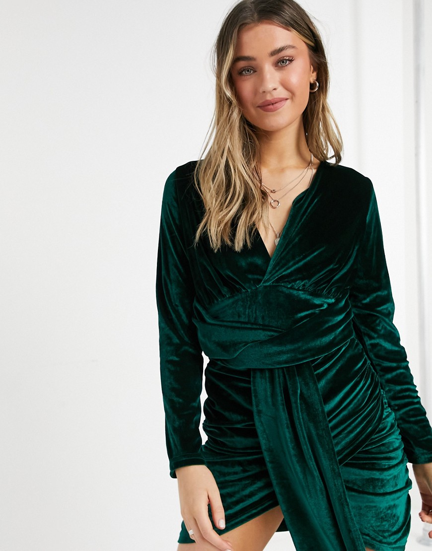 Esclusiva In The Style - Vestito corto arricciato con allacciatura frontale in velluto verde smeraldo  donna Verde - immagine3