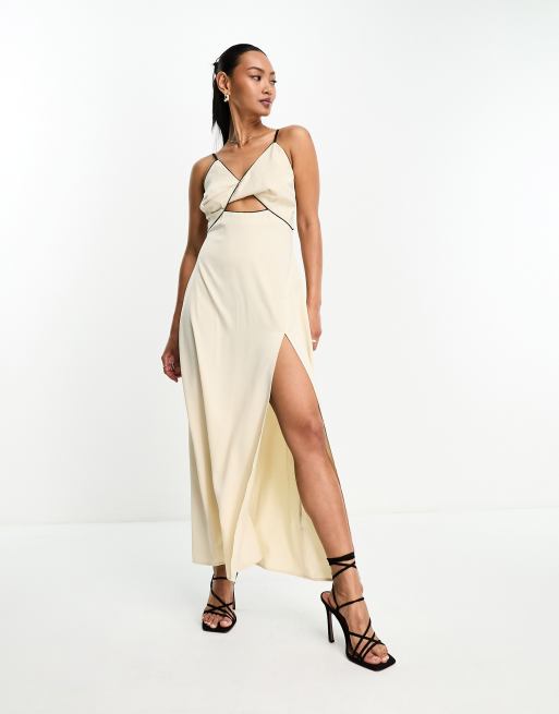 Vestito color crema new arrivals