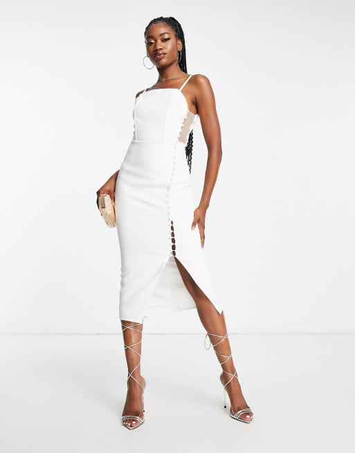 Esclusiva In The Style x Yasmin Devonport - Vestito midi bianco con bottoni