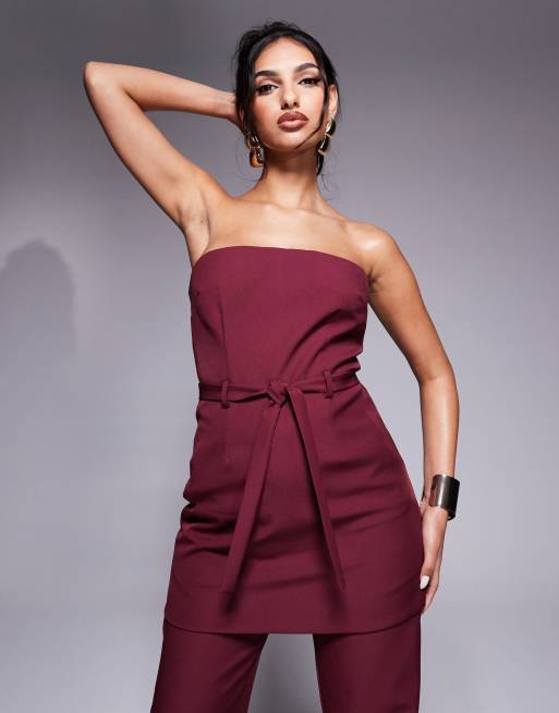 Esclusiva Kaiia - Top a fascia taglio lungo sartoriale bordeaux allacciato in vita in coordinato
