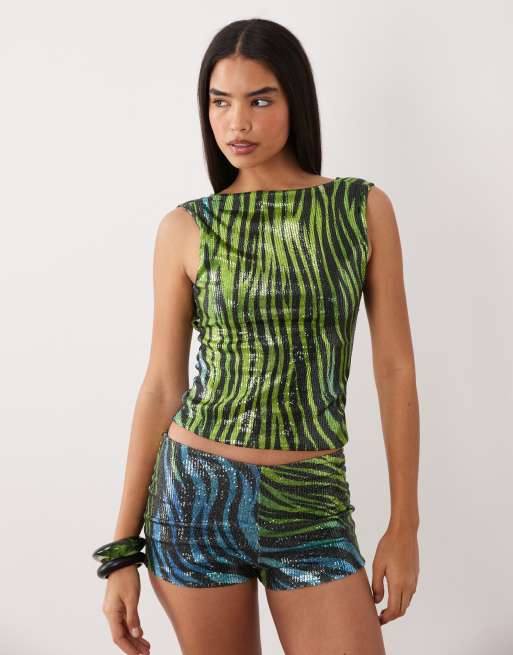 Esclusiva Kaiia - Top con scollo a barchetta e scollo ad anello con paillettes blu e verde zebrato in coordinato, 2 di 4