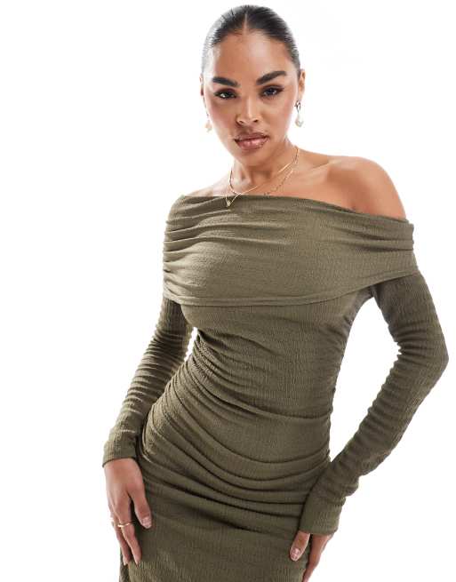 Esclusiva Kaiia - Vestito lungo a fascia verde oliva con spalle scoperte  , 2 di 4