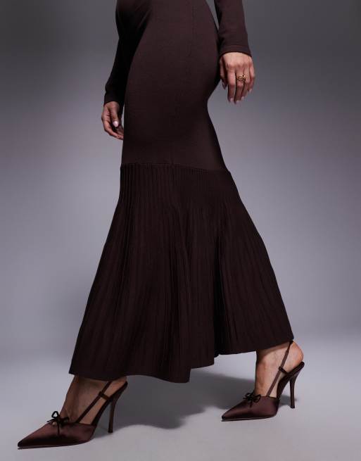 Esclusiva Kaiia - Vestito lungo svasato a maniche lunghe in maglia color cioccolato, 2 di 4