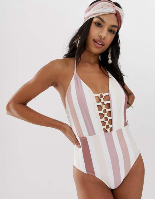 Esclusiva Miss Selfridge - Costume da bagno a righe con dettagli in metallo