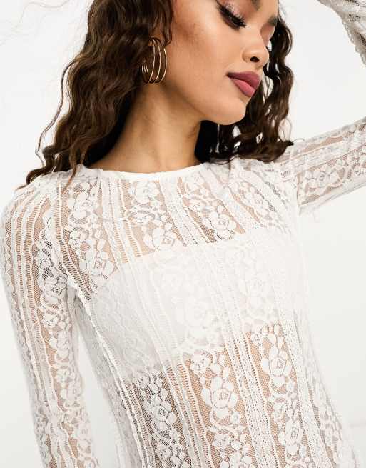 Esclusiva Pieces Petite - Bride To Be - Vestito lungo in pizzo bianco, 3 di 4