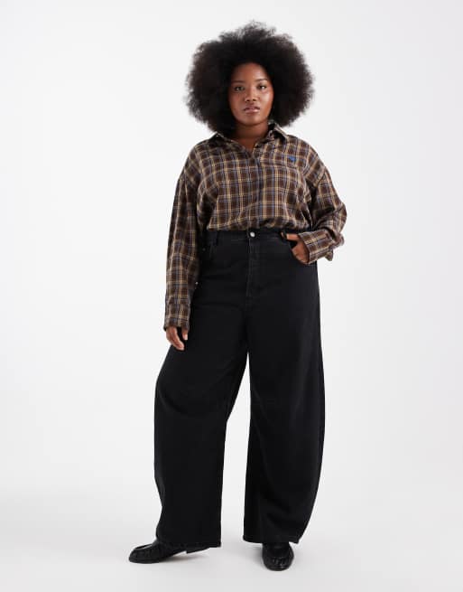 Esclusiva Renee Studio Plus - Camicia marrone a quadri on polsini ampi e logo ricamato, 2 di 4