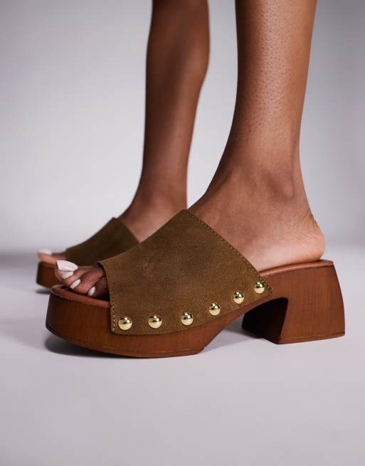 Esclusiva schuh - Via - Sandali stile zoccolo con tacco in camoscio kaki, 2 di 4