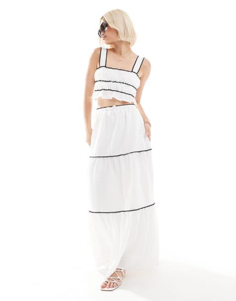 Esclusiva The Frolic - Coordinato da spiaggia con top arricciato e gonna lunga bianco con dettagli neri a contrasto - view 1