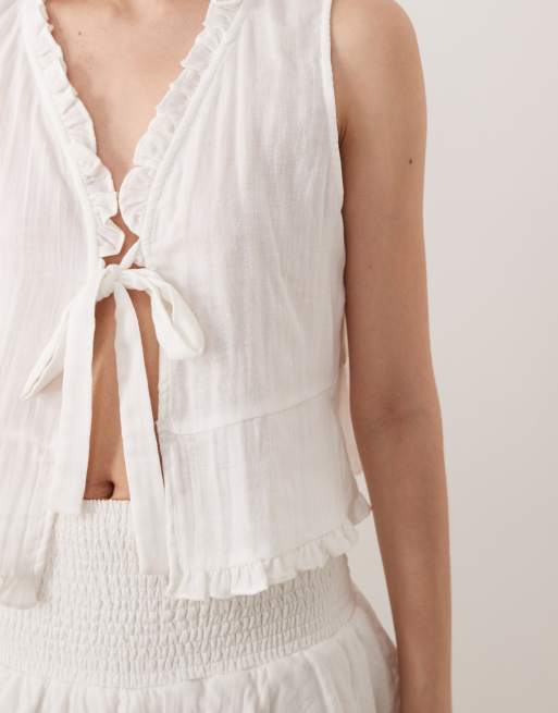 Esmee – Cropped-Strandoberteil in Weiß mit Rüschenbesatz und Bindedetail vorn, Kombiteil, 4 von 4