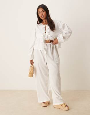 Esmee Curve Exclusive beach pants in white - part of a set - view 1