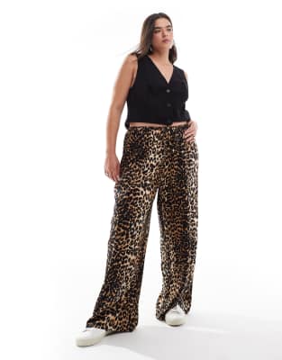 Esmee Curve Esmee Curve Exclusive beach trousers in leopard print-Multi