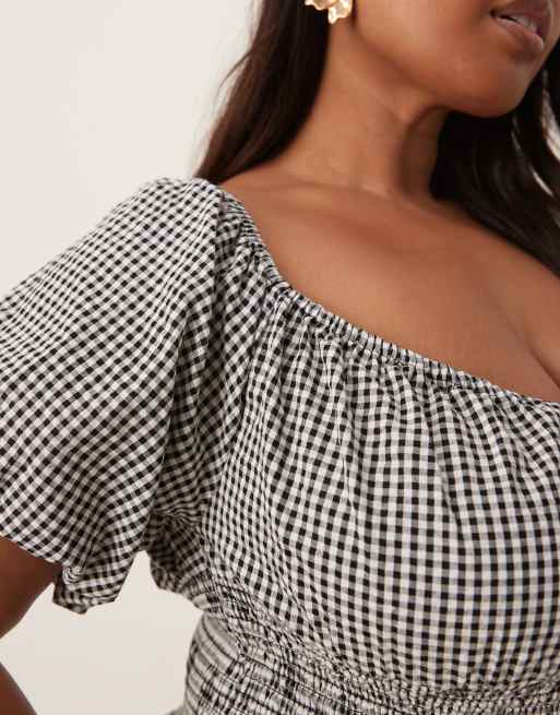 Esmée Curve Exclusive puff sleeve tie-front maxi beach dress in black and white gingham, 2 of 4