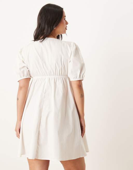 Esmee Curve Exclusive puff sleeve tie front mini beach dress in white, 4 of 4