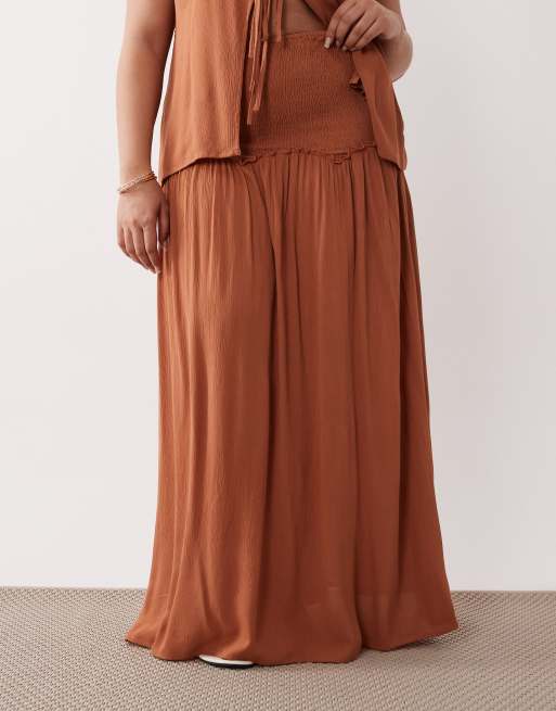 Esmee Curve maxi beach skirt co-ord in rust, 3 of 5
