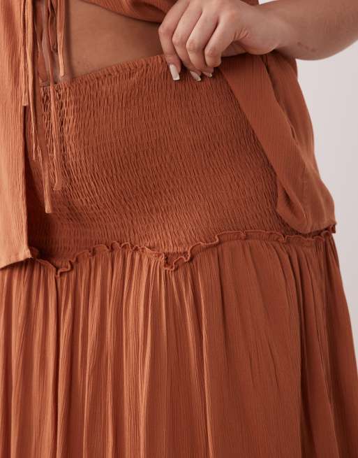 Esmee Curve maxi beach skirt co-ord in rust, 4 of 5